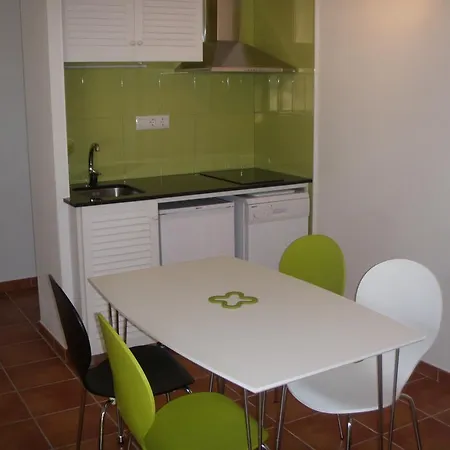 Διαμέρισμα Pinos Per 4 Persones Amb Piscina Comunitaria A L'urbanitzacio Pinos