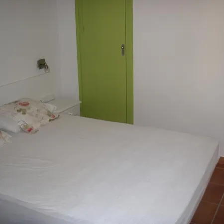 Pinos Per 4 Persones Amb Piscina Comunitària A L'urbanització Pinos