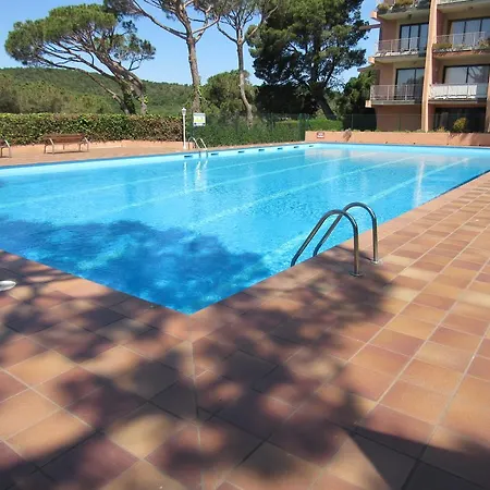 Pinos Per 4 Persones Amb Piscina Comunitària A L'urbanització Pinos *
