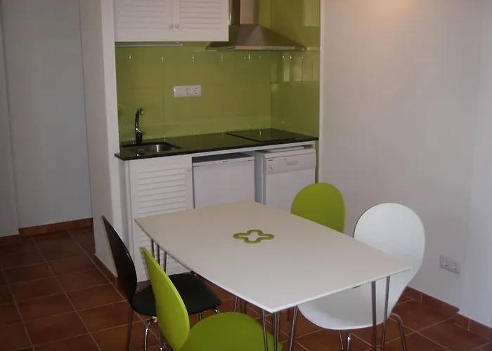 Daire Pinos Per 4 Persones Amb Piscina Comunitaria A L'urbanitzacio Pinos